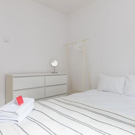 Rondo ONZ Sunny Apartment Varsavia Esterno foto