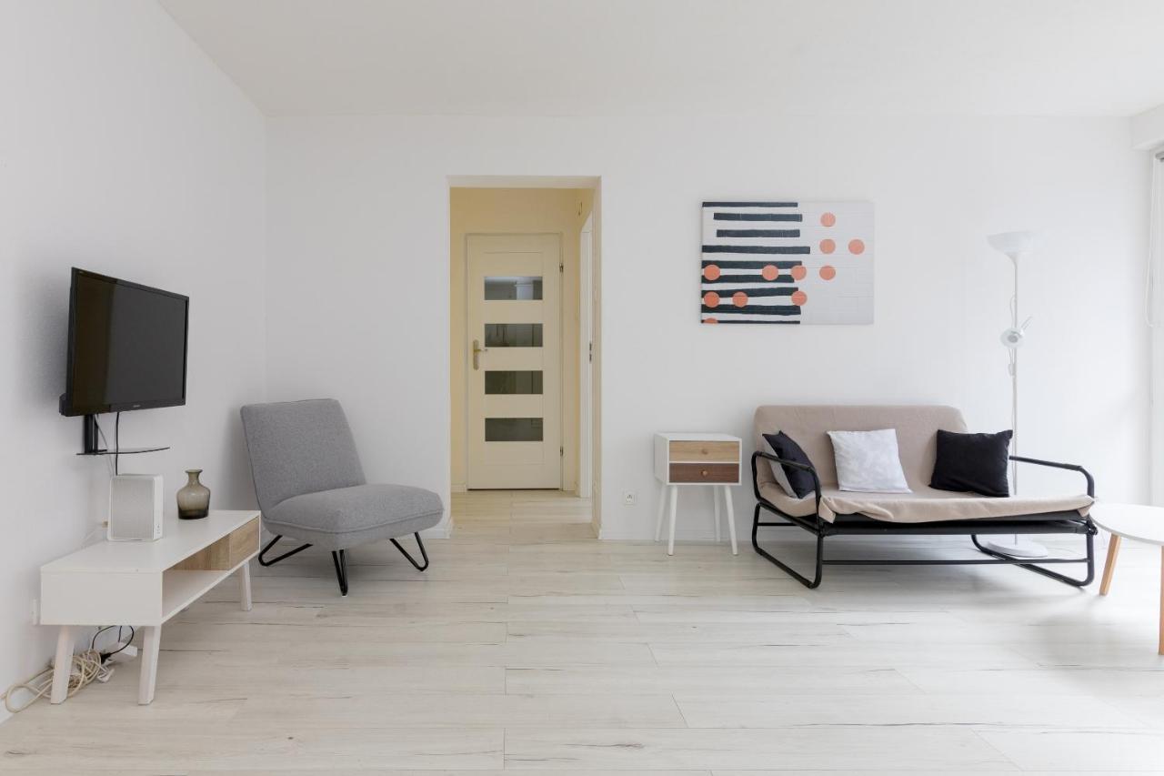 Rondo ONZ Sunny Apartment Varsavia Esterno foto