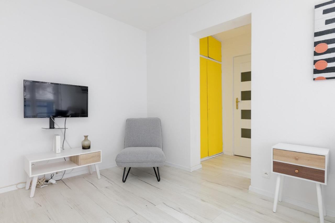 Rondo ONZ Sunny Apartment Varsavia Esterno foto