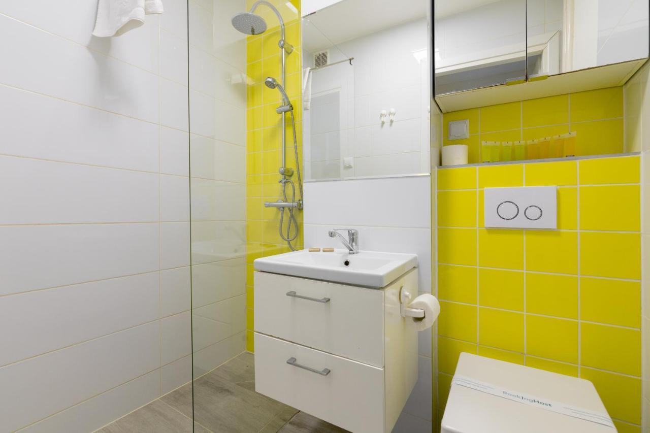 Rondo ONZ Sunny Apartment Varsavia Esterno foto