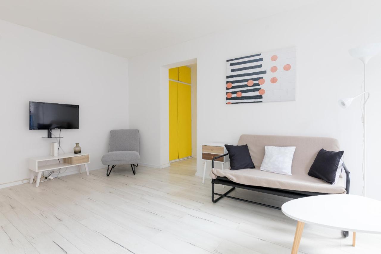 Rondo ONZ Sunny Apartment Varsavia Esterno foto